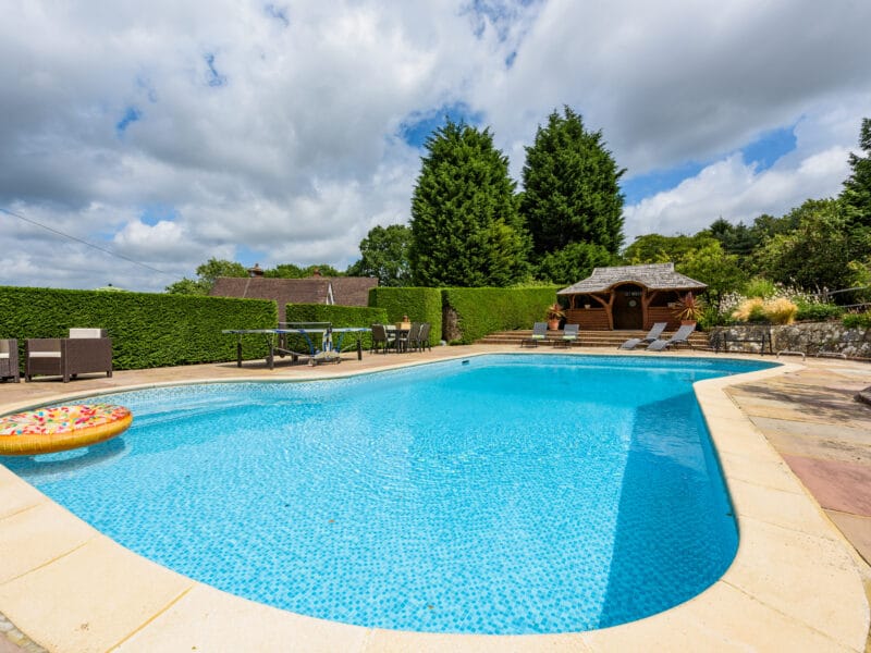 The Heath Retreat Swimming Pool, Buxted Holiday Cottage